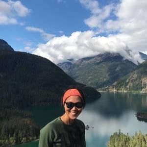 Meet your Posher, Angela